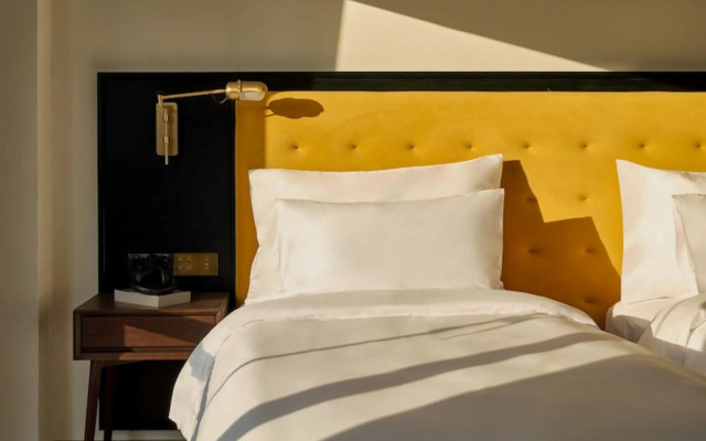 Public House Bangkok, a Member of Design Hotels