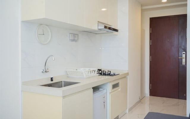 Modern Look Studio At Sky House Bsd Apartment