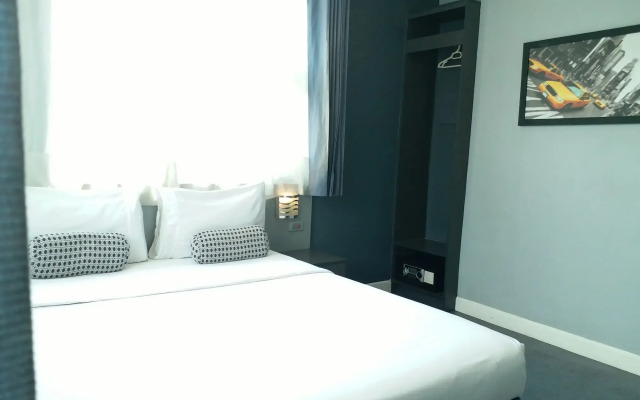 Leez Inn Malate