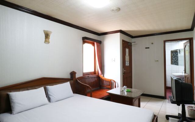 Hotel Transit Pondok Tirta Sentosa