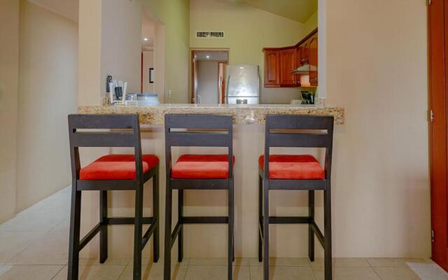 Condo Sol 6 - 3 Bedroom Condo Only 1 Block from Coco Beach - At Luna Maya Condos