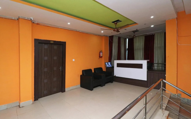 Maa Barabhuja Guest House by OYO Rooms