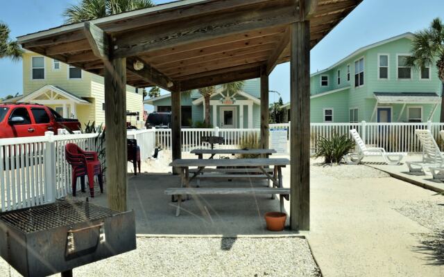 17 Royal Palms - Three Bedroom Home