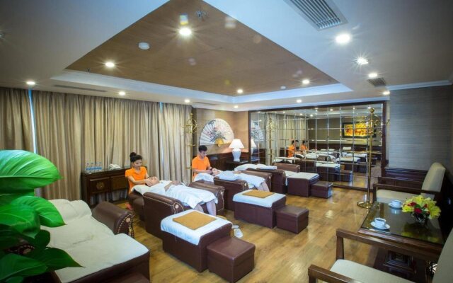Chalcedony Grand Hotel