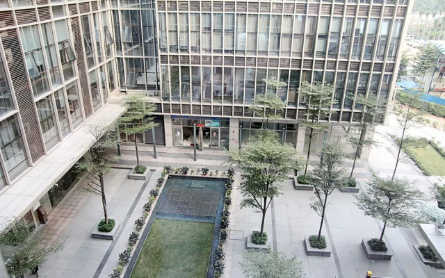 Private-Enjoyed Home Apartment Hotel of R&F Wales Apartment