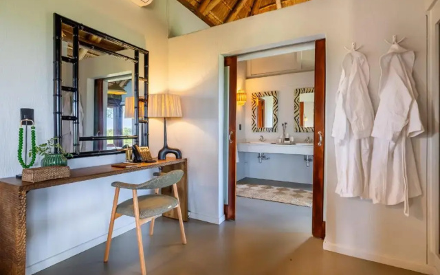 Buffalo Ridge Safari Lodge