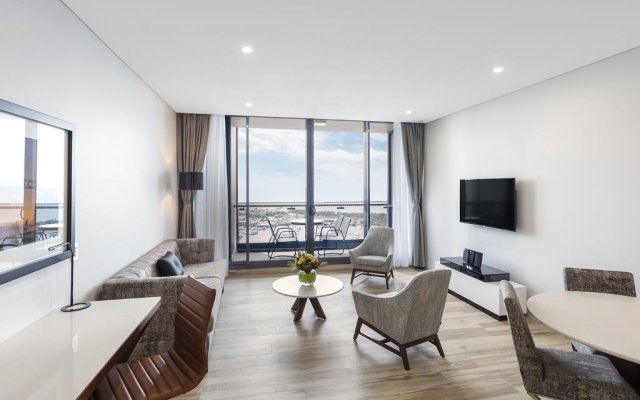 Meriton Suites Southport, Gold Coast