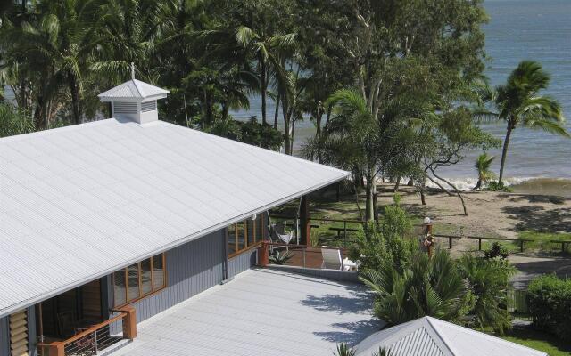 Agincourt Beachfront Apartments