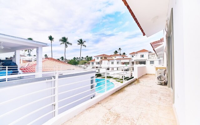 Los Corales Village - Las Terrazas Condo