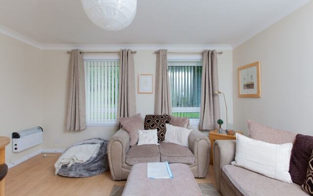 Festival Flat for 4 Overlooking Arthur's Seat