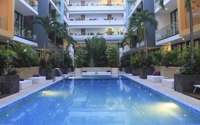 Gorgeous Apartments in the City by Select