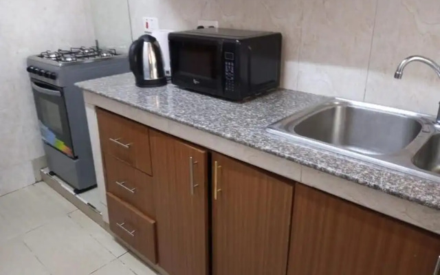 Lux Suites Wawazi Court Apartments