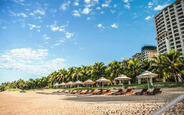 Sheraton Sanya Bay Resort