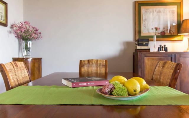 Santonofrio Apartments