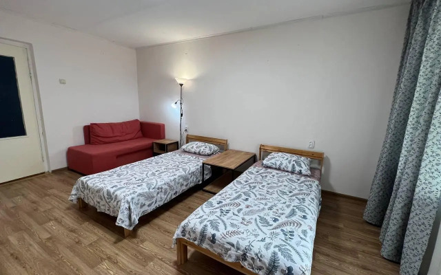 Апартаменты на улице Паровозников 32