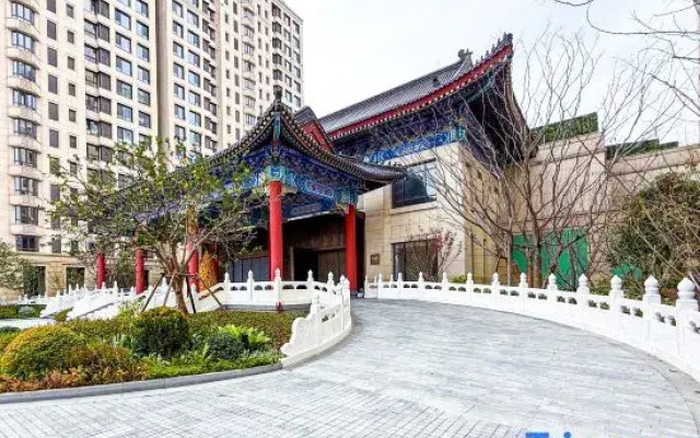 High-End Serviced Apartment (Shanghai Gubei Wuzhong Road)