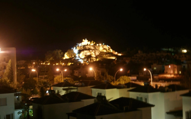 Mandalena Hotel Apartments