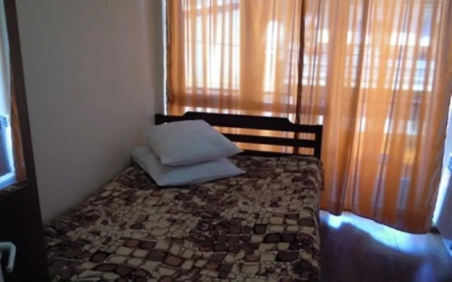 Na Vzletnaya 16 Guest House
