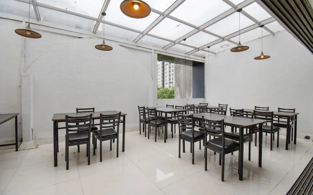 FabHotel Rajdhani I