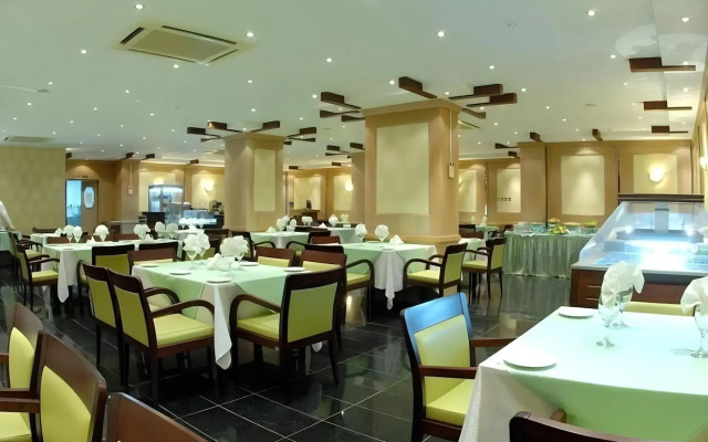 Al Muntazah Plaza Hotel