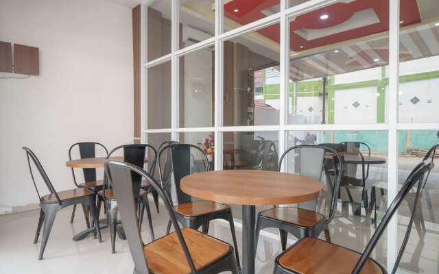 RedDoorz Plus near UIN Raden Fatah Palembang