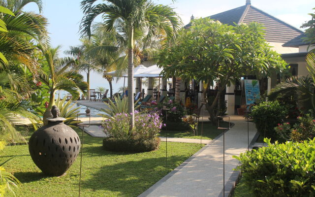 Kelapa Lovina Beach Villas