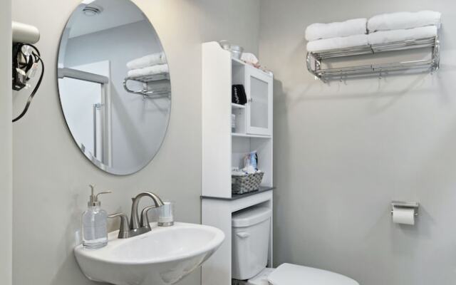 Charming Downtown Galena Apartment 2 Bedroom Apts by Redawning