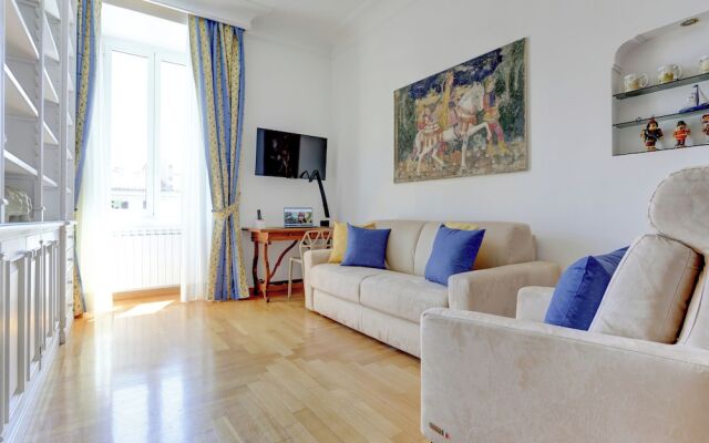 Colosseo Family Art 3BDR - Home and More