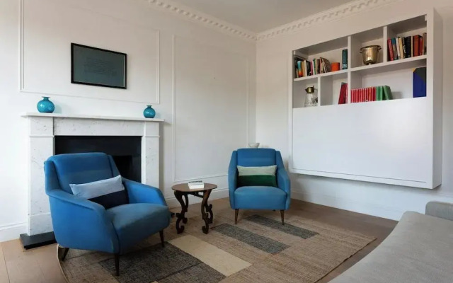 Cresswell Gardens IV by Onefinestay