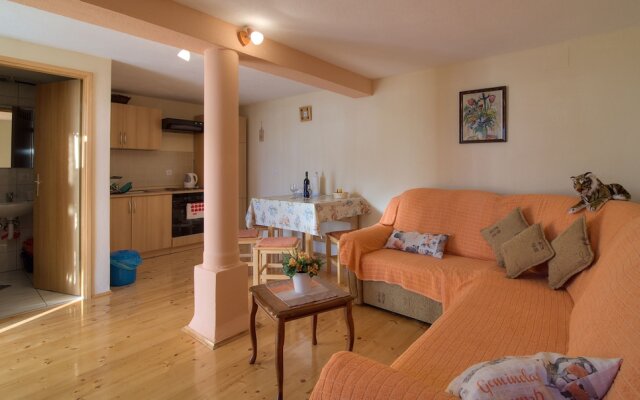 Holiday House