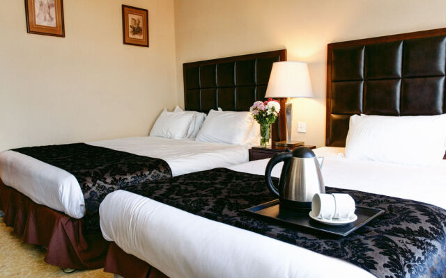 Clayton Lodge Hotel