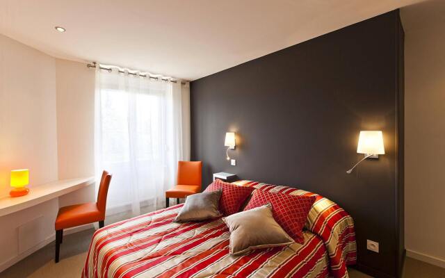 Logis Hostellerie St Germain