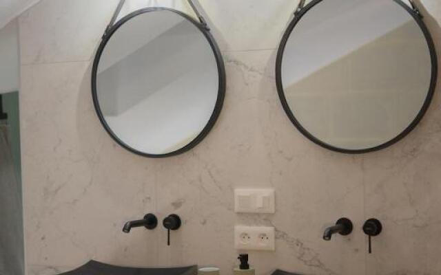 Entre Nous Le Maréchal