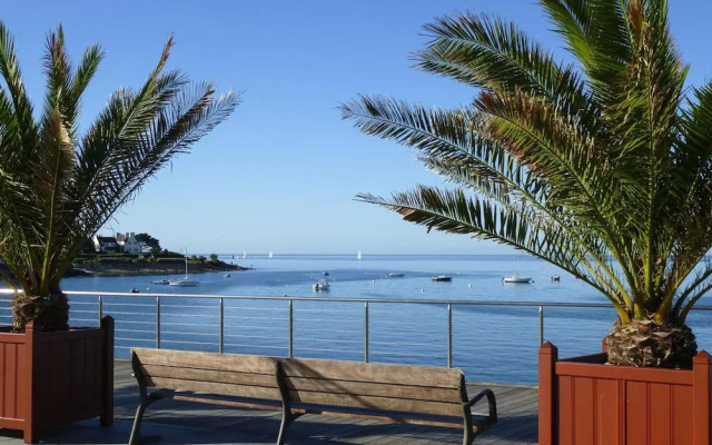 Apartment in Benodet Near Sandy Beaches