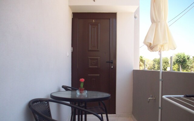 Posto Studio 5 Chania Crete 100 m From the Beach