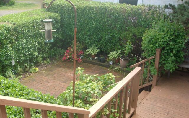Shaw's Oceanfront Bed and Breakfast