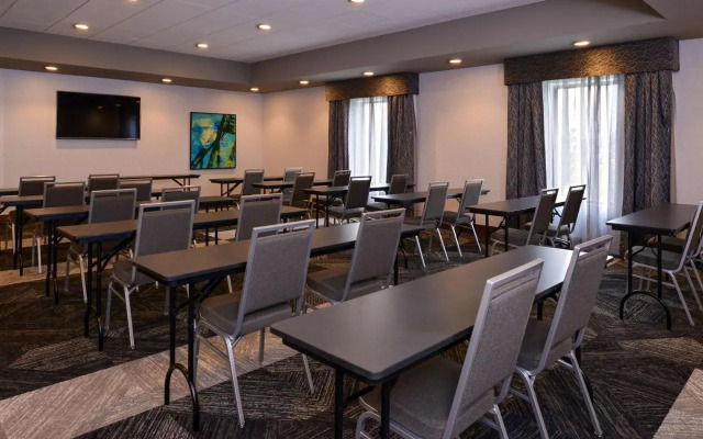 Hampton Inn & Suites Cincinnati-Mason
