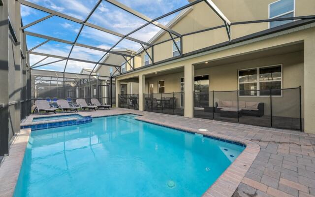 Charming Home Ideal Location Spacious Game Room