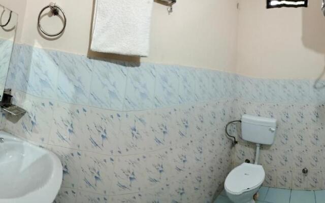 Hotel Adhya Inn