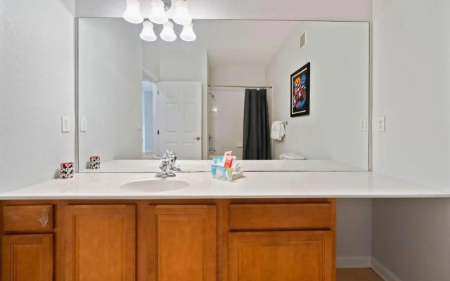 Renovated Condo by Convention Center & I-drive