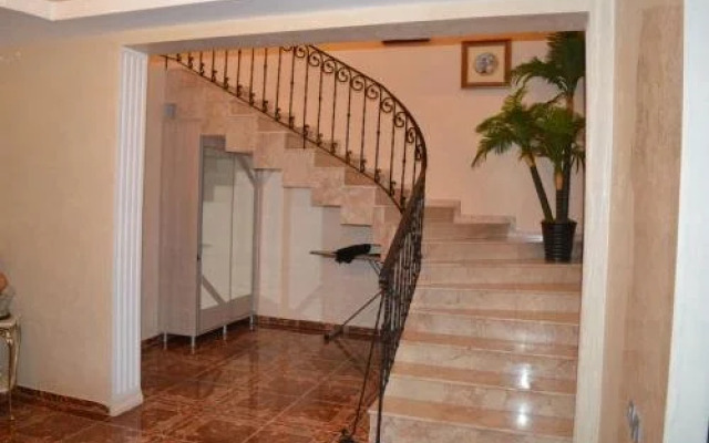 Vaja's Guest House