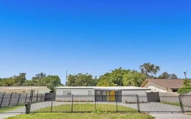 Spacious Home With Heated Pool