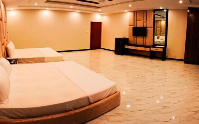 Grand Hayat Guest House
