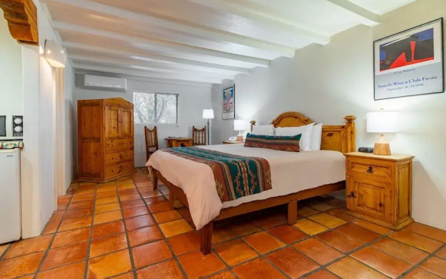 Pecos Trail Inn