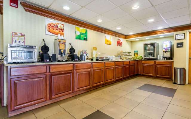 Quality Inn Lumberton North