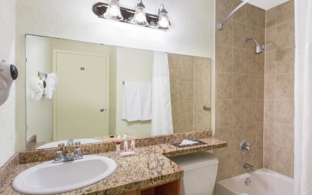 Ramada by Wyndham Hialeah/Miami Airport North