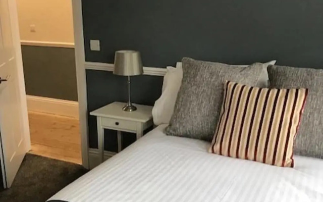 Iffley Town House