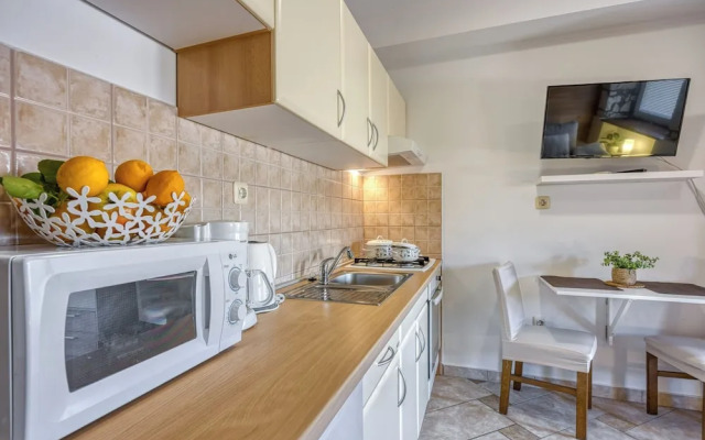 Apartment Jakara 1