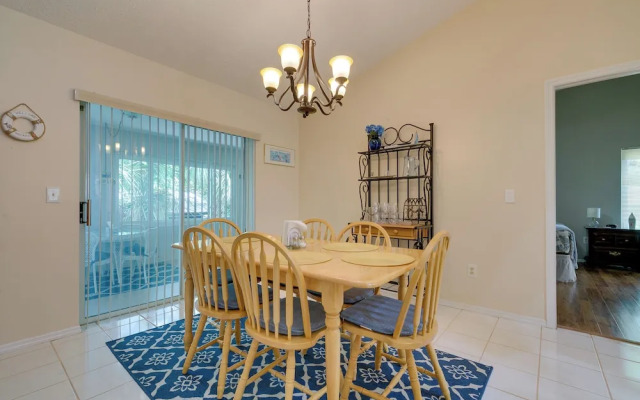 Canal-front Retreat in Crystal River!