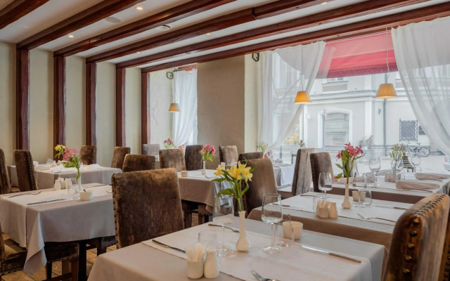 Rixwell Collection Savoy Boutique Hotel